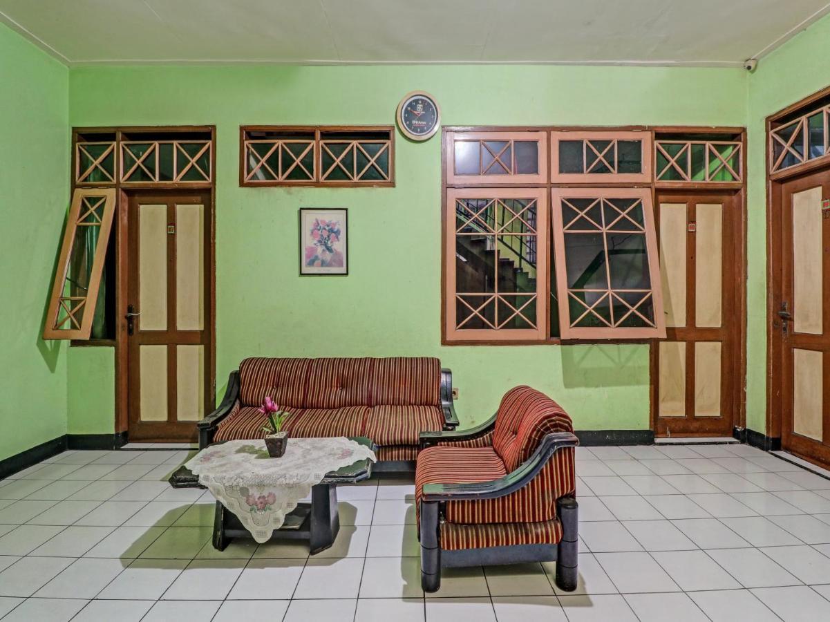Spot On 90632 Hotel Pelangi Indah Paskal Bandung Buitenkant foto