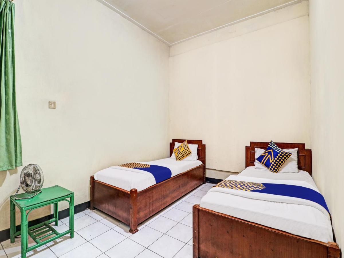 Spot On 90632 Hotel Pelangi Indah Paskal Bandung Buitenkant foto