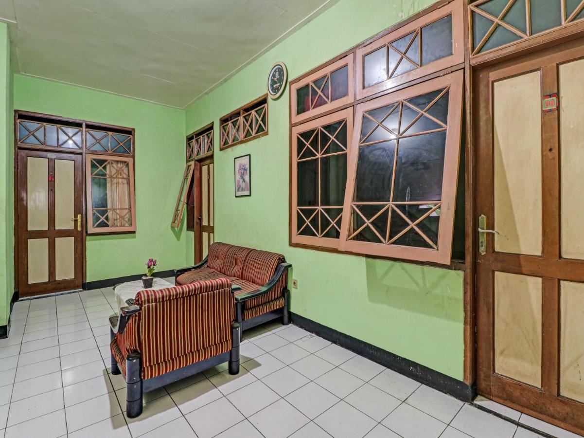 Spot On 90632 Hotel Pelangi Indah Paskal Bandung Buitenkant foto