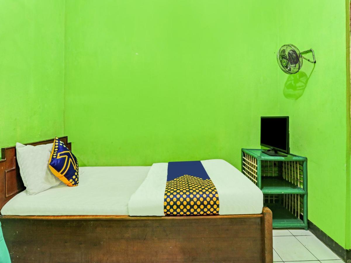 Spot On 90632 Hotel Pelangi Indah Paskal Bandung Buitenkant foto